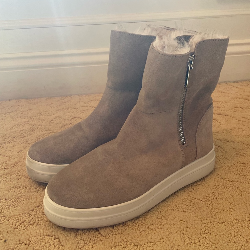J/SLIDES Tan Suede Boots with White Sole